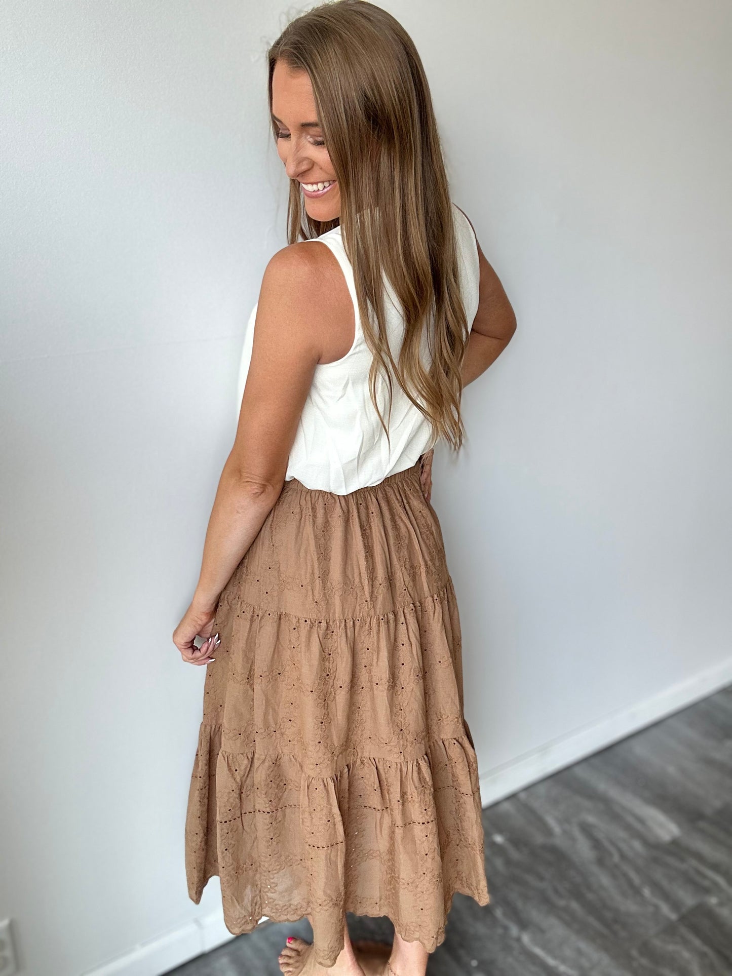 Heaven Sent Flowy Cropped Tank (Cream)