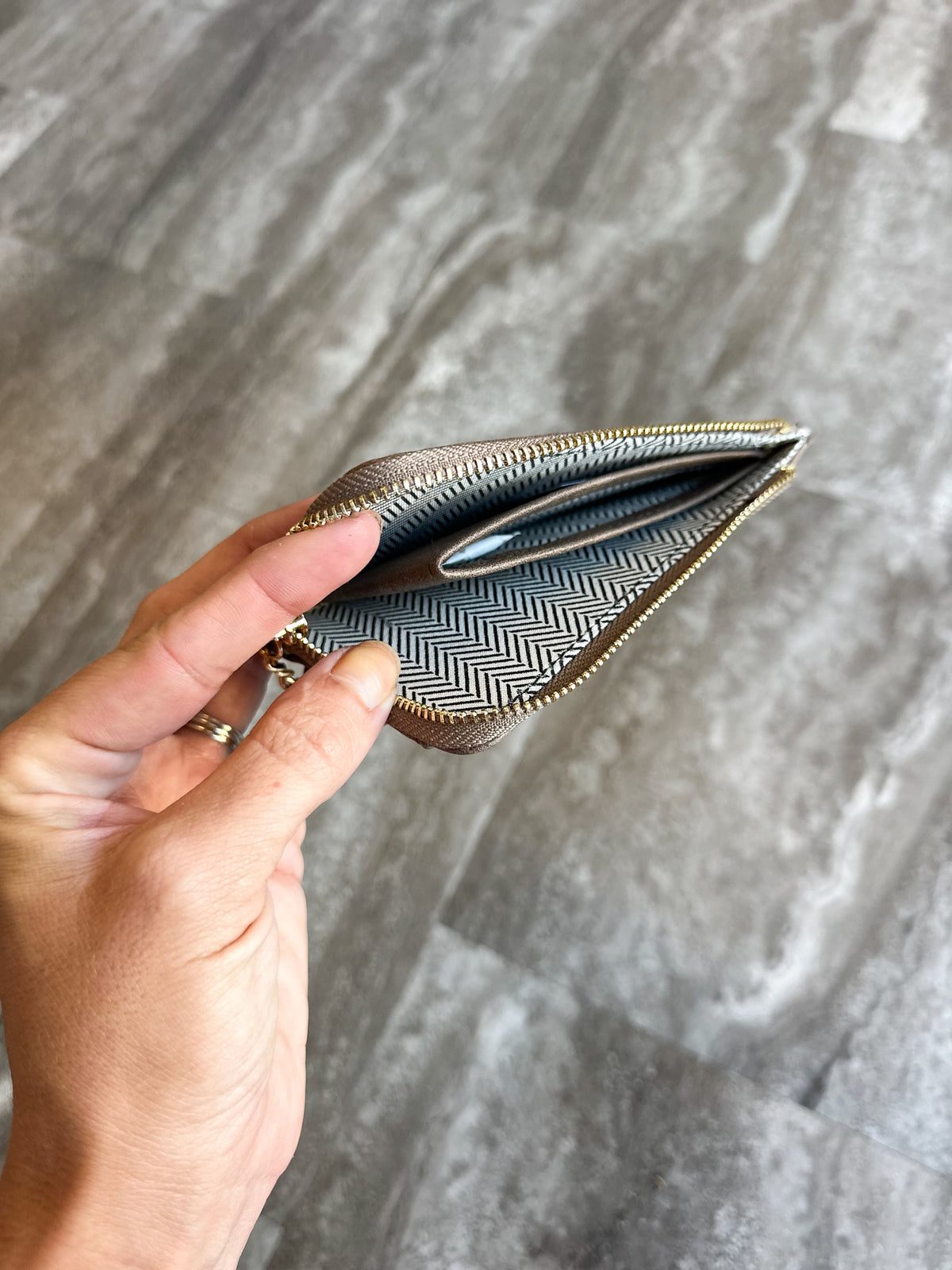 Dainty Card Wallet (Taupe)