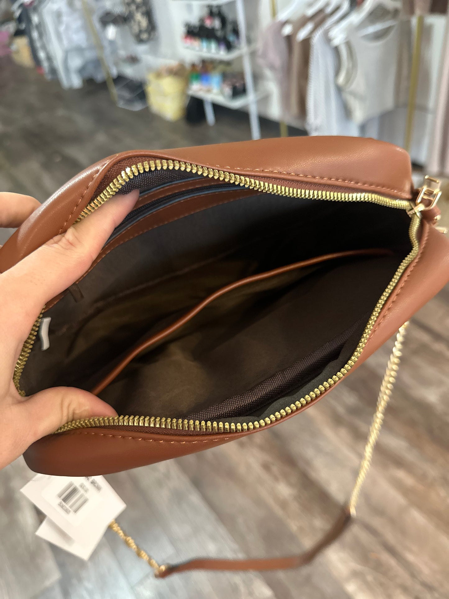 Broadway Textured Crossbody (Brown)