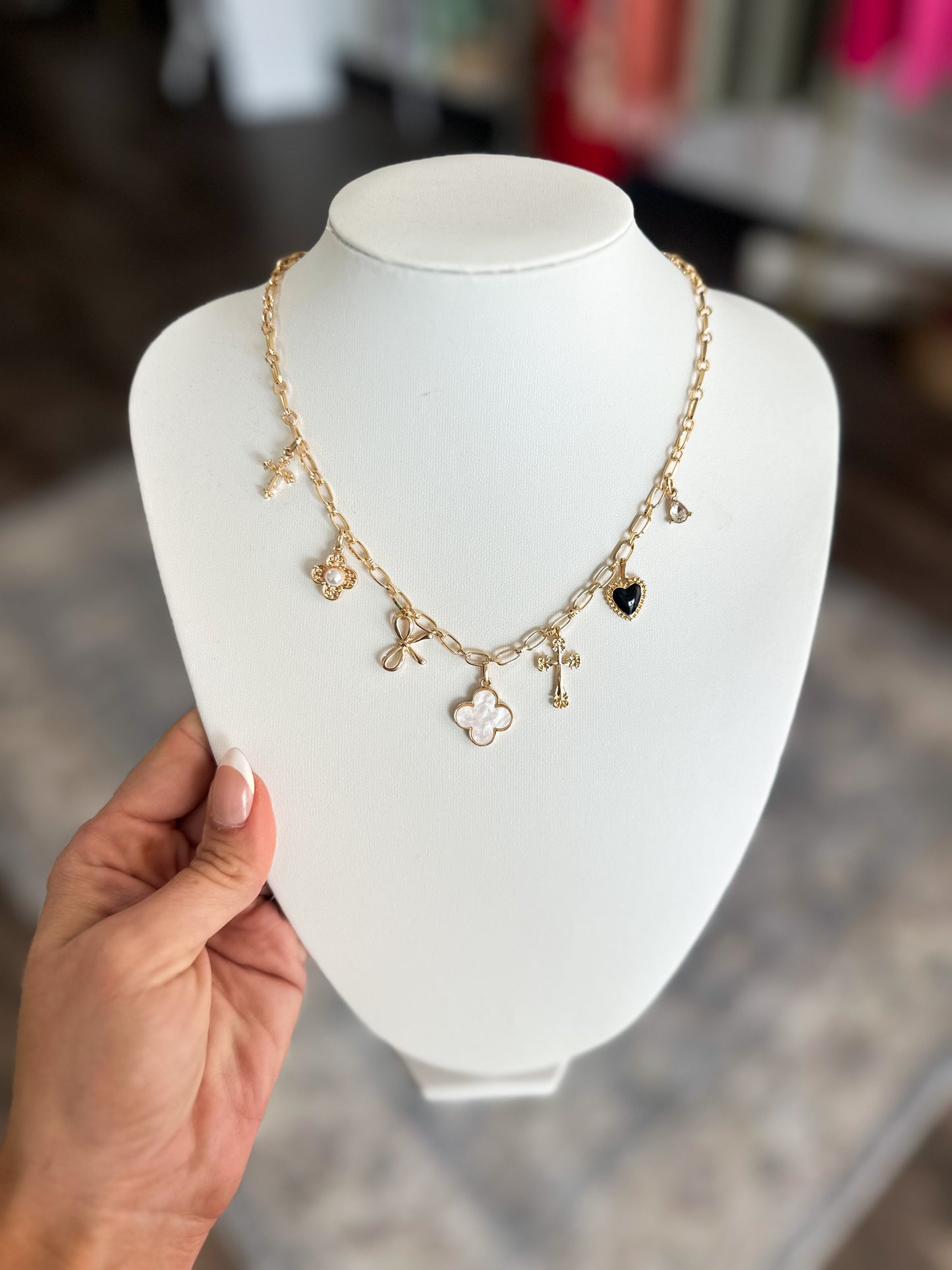 Clover & Bow Charm Necklace (Gold)