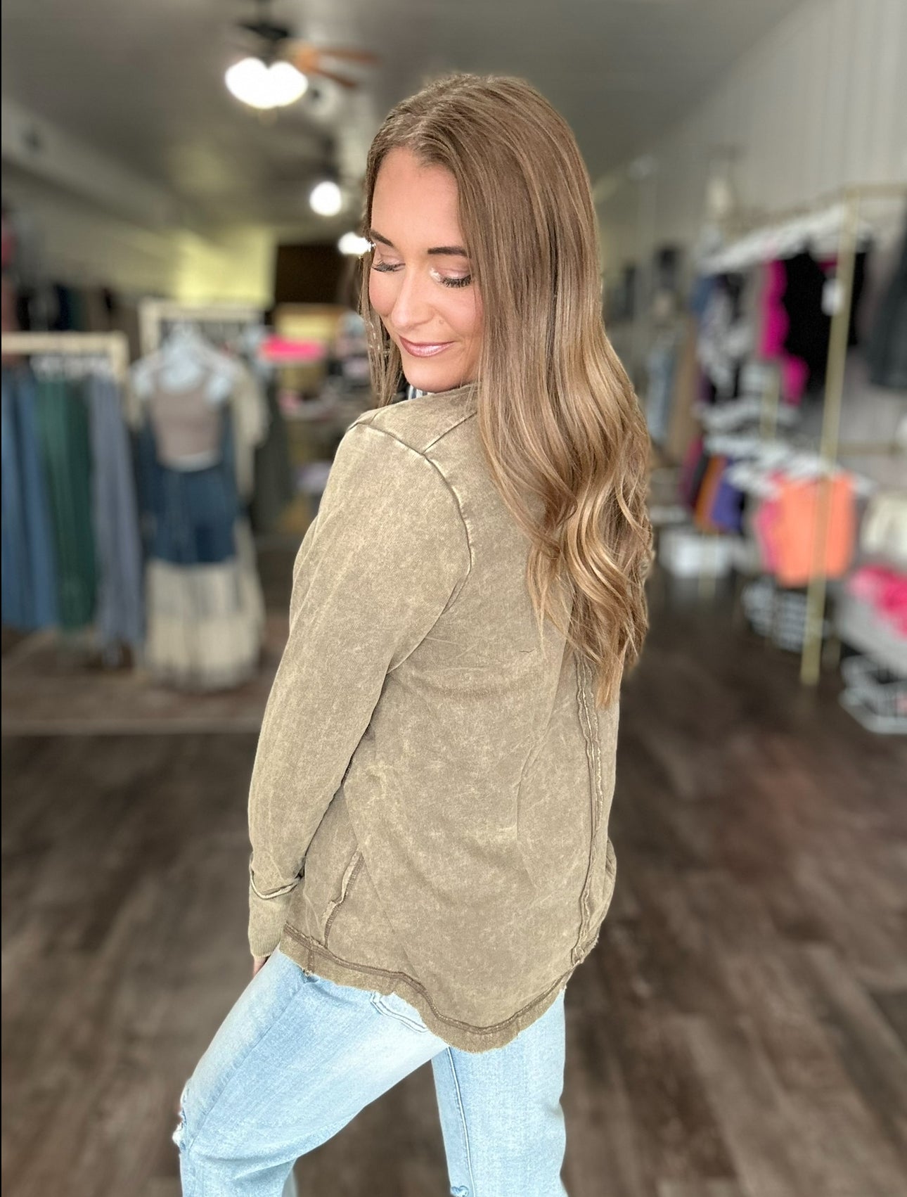 Know It All Henley Top - Mocha