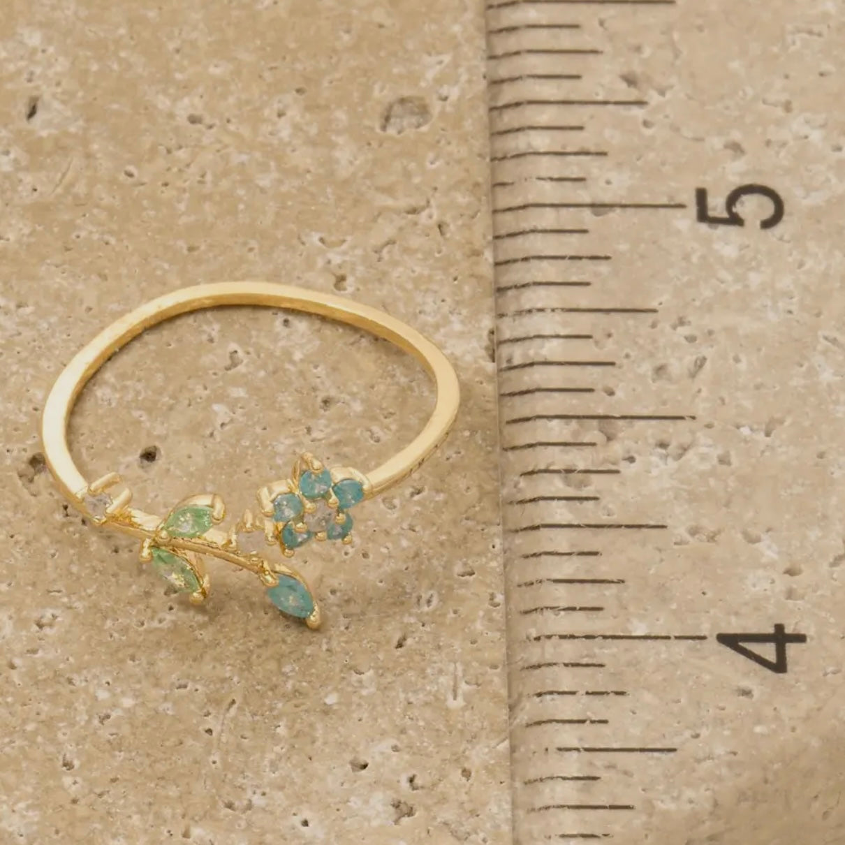 Floral Leaf Ring - Gold