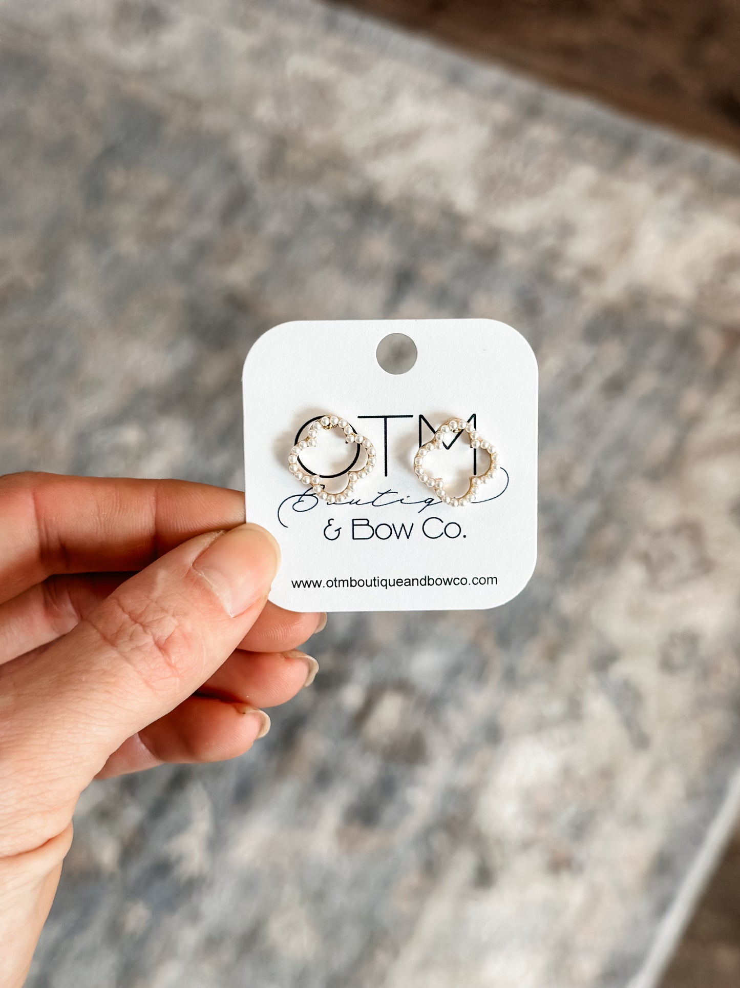 Hello Gorgeous Dainty Pearl Detail Studs