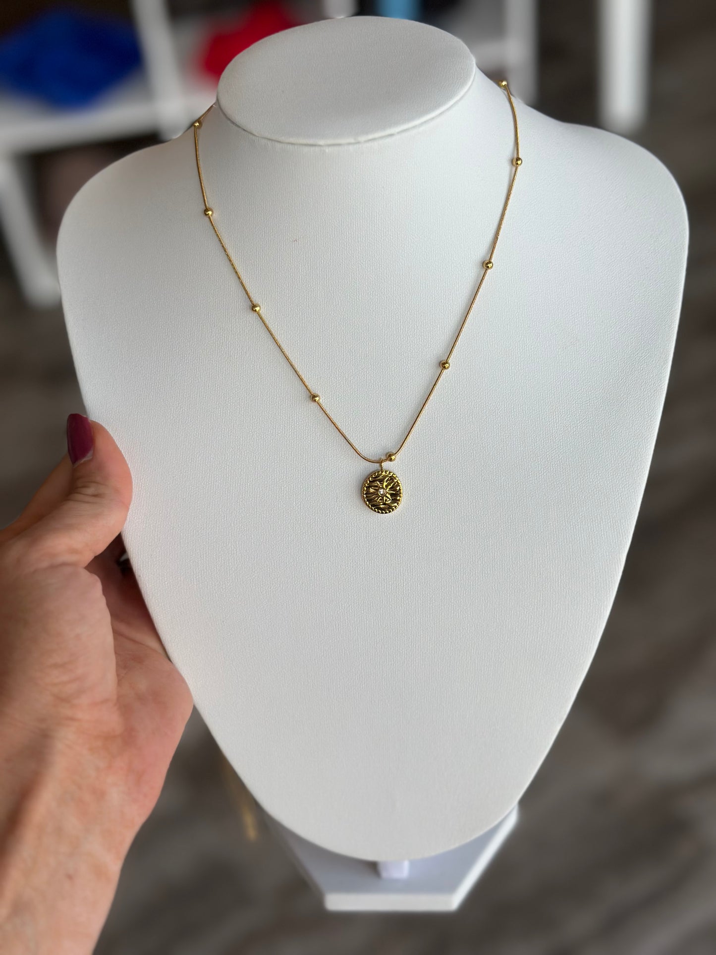 Vintage Inspired Pendant Necklace