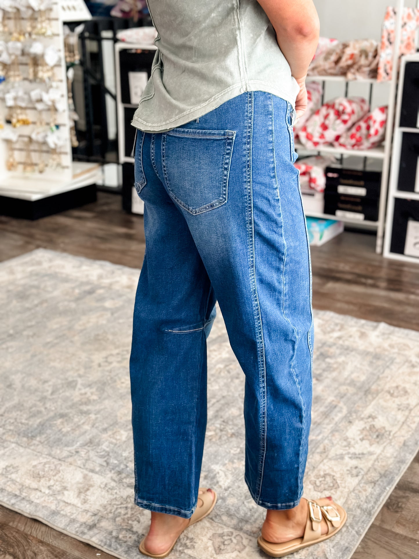 Frankie Dark Barrel Jeans