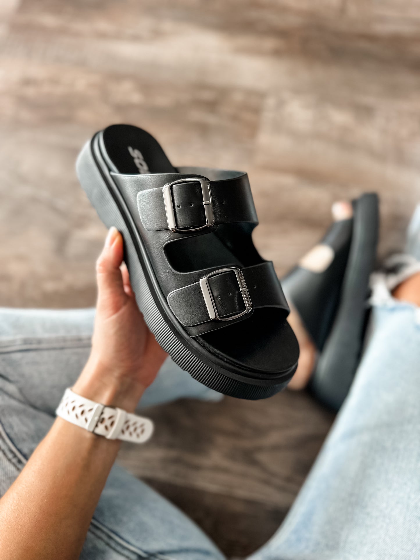 Cierra Platform Sandal - Black