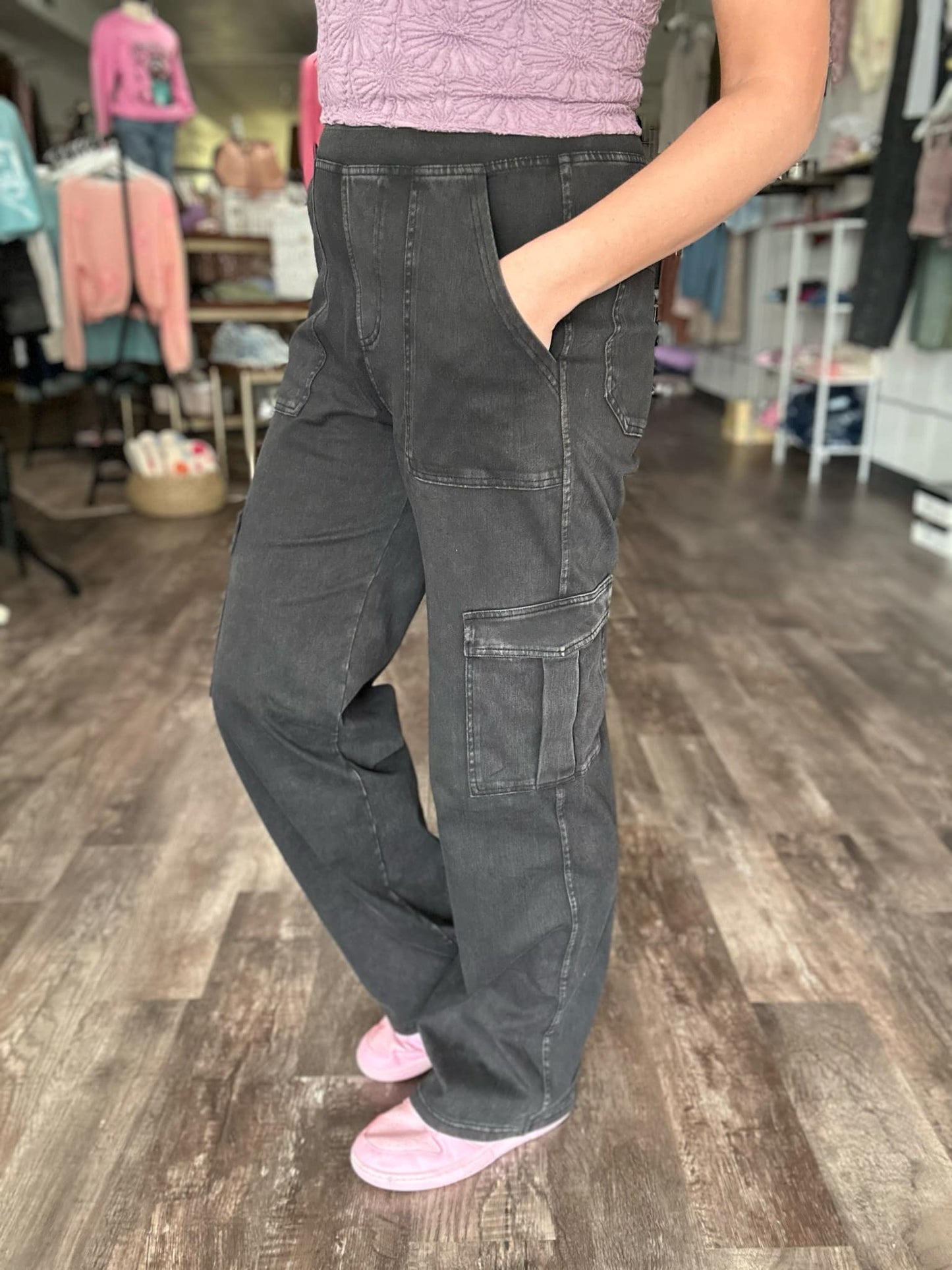 Black Cargo Pants (medium)