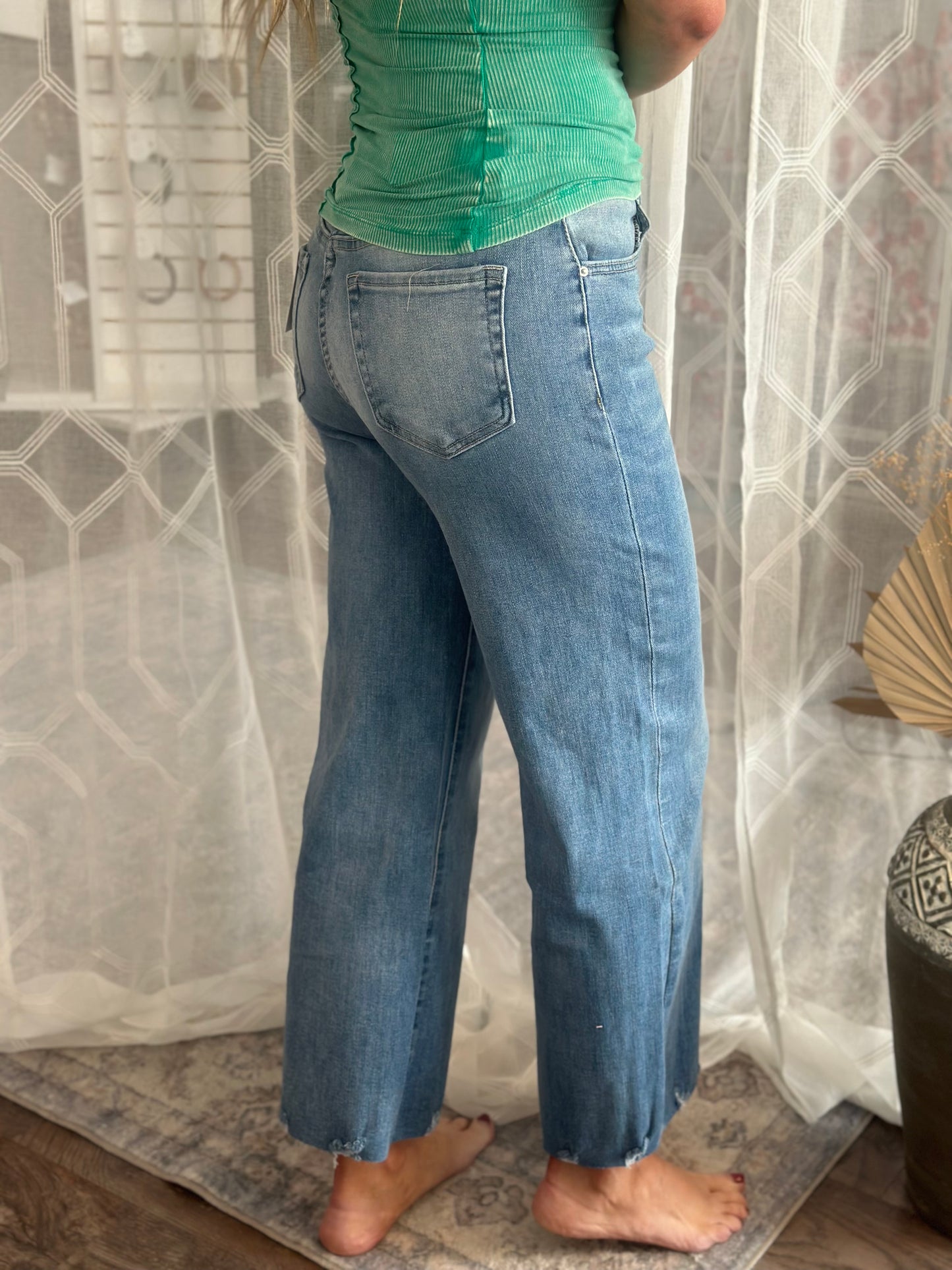 Khloe Relaxed Cropped Denim