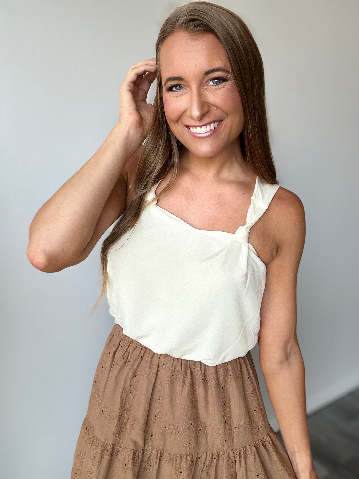 Heaven Sent Flowy Cropped Tank (Cream)