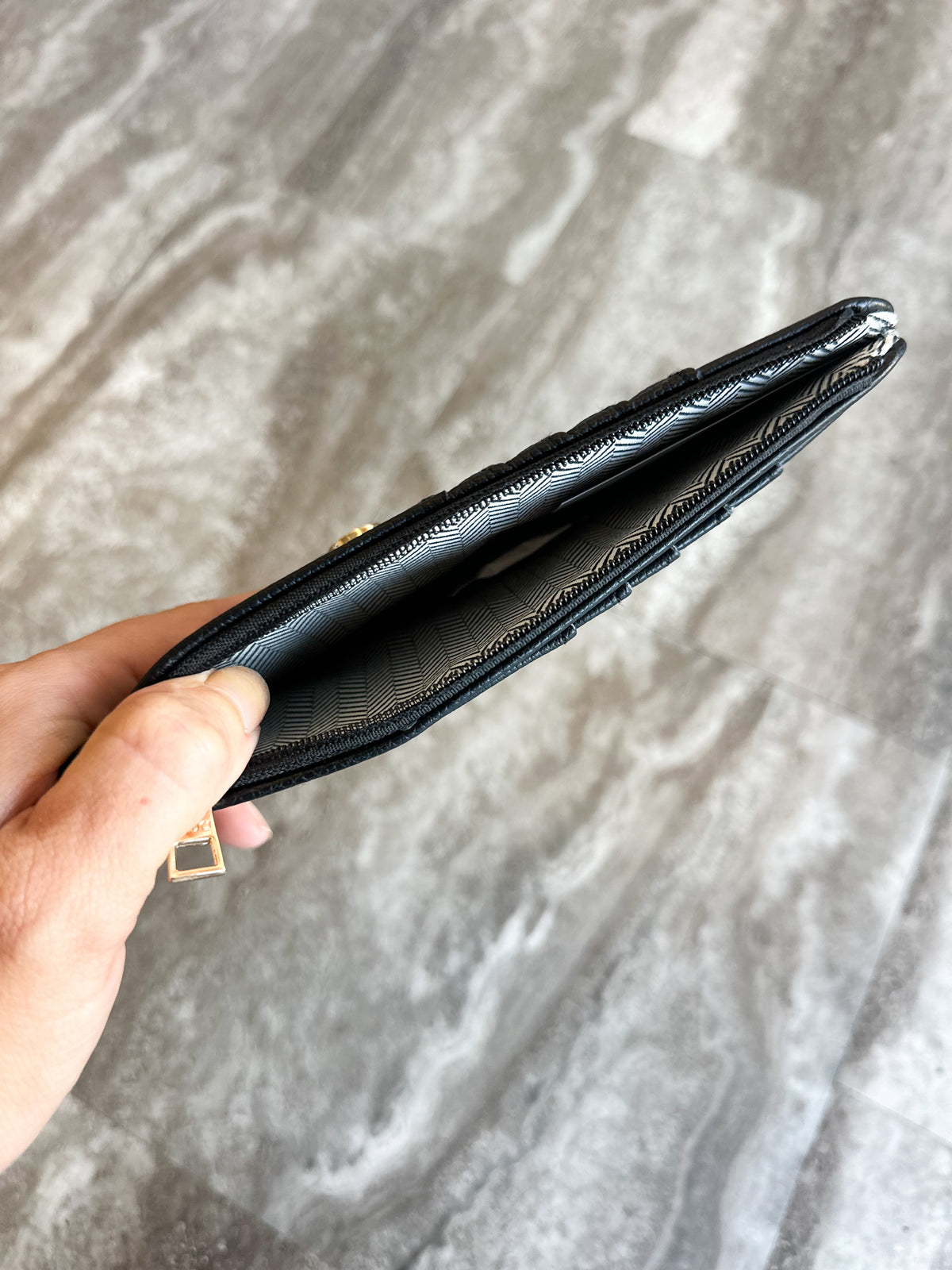 Saige Slim Cardholder Wallet (Black)
