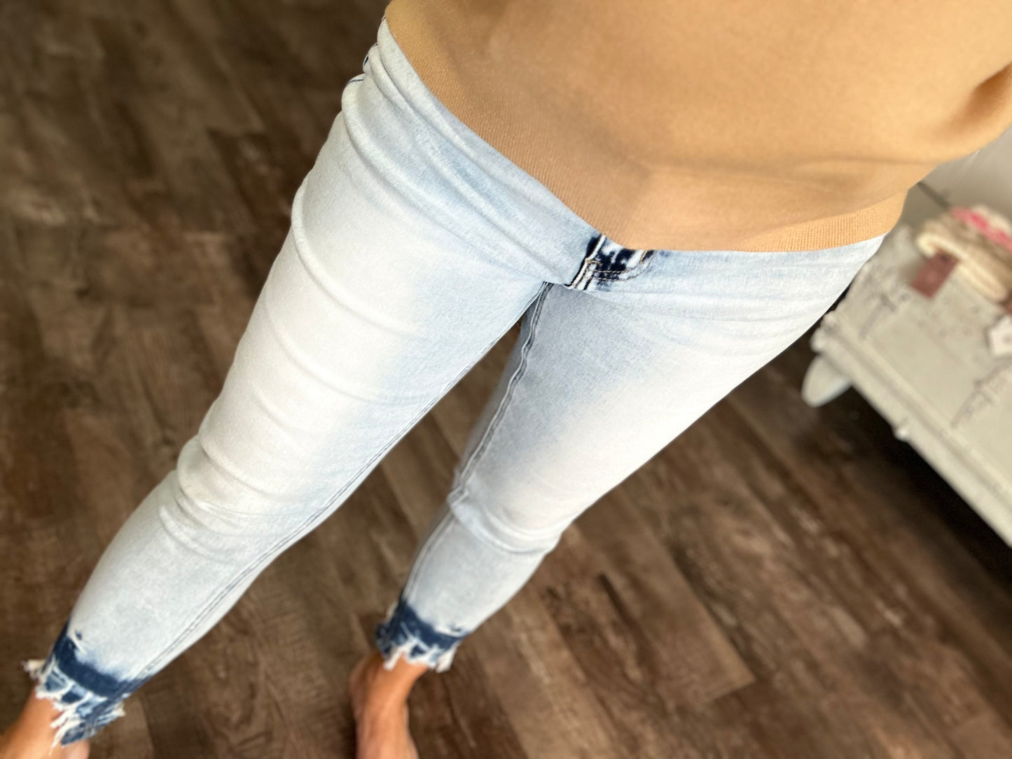 Kennah Mid-Rise Acid Wash Skinnys