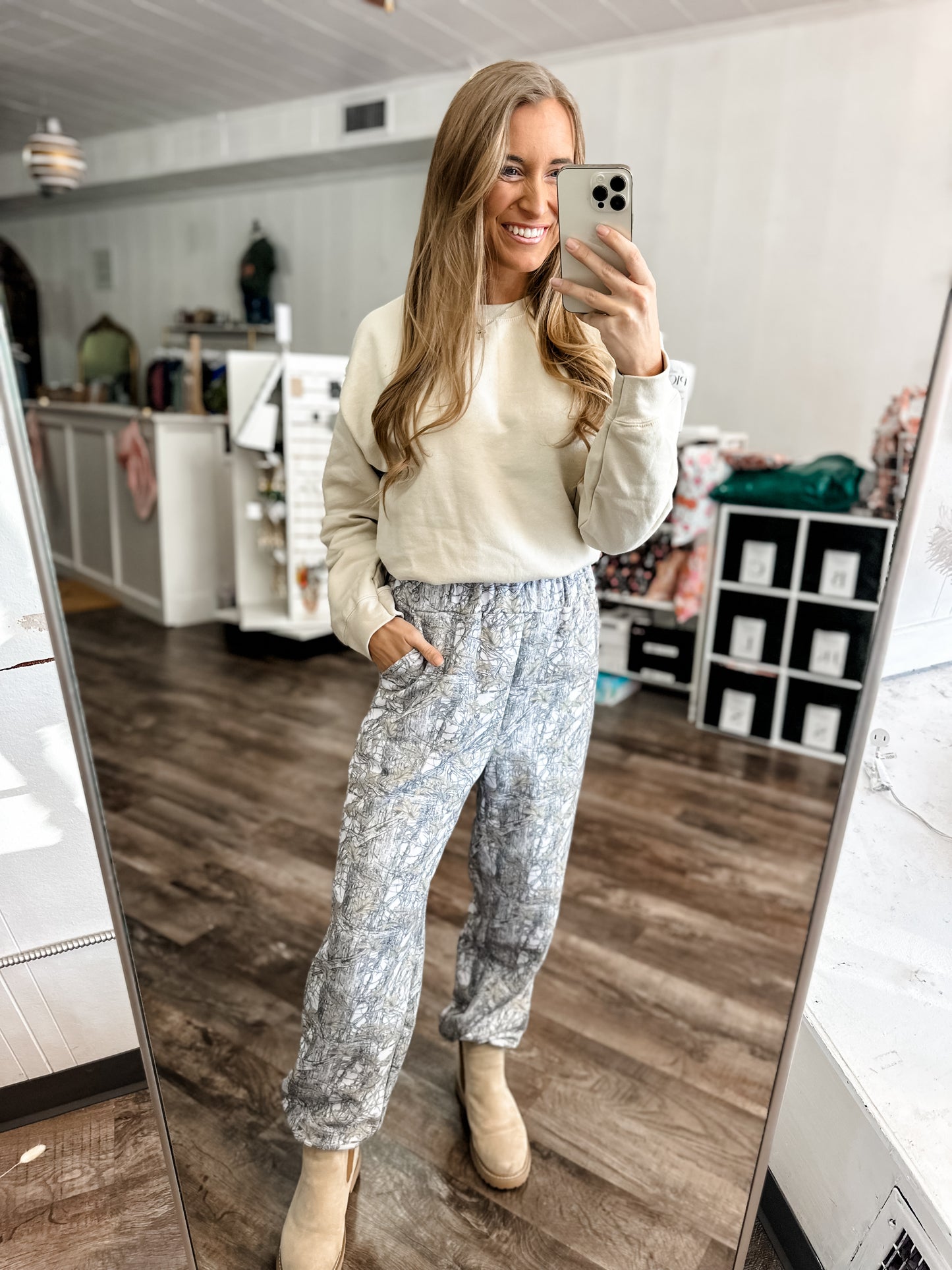 Alice Camo Joggers - Simply Southern