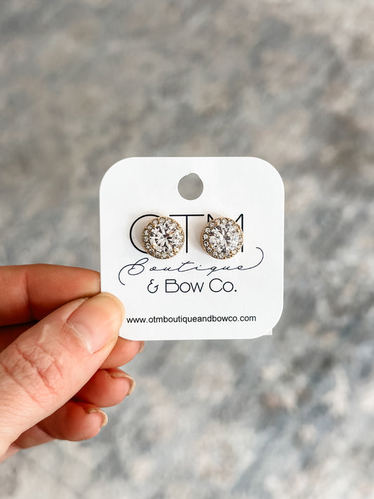 Elegant Round Studs (Gold)