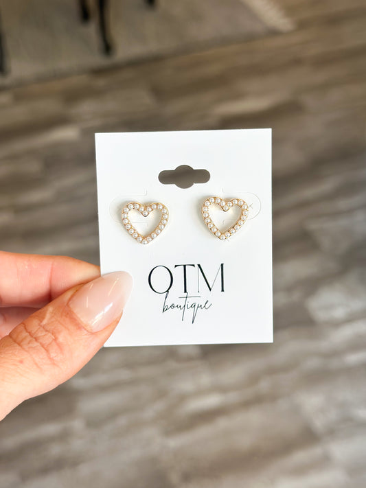 Pearl Heart Studs (Gold)