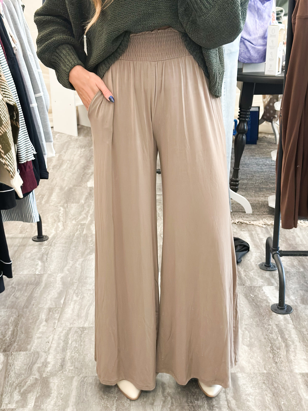 Frida Flowy Pants (Cocoa)