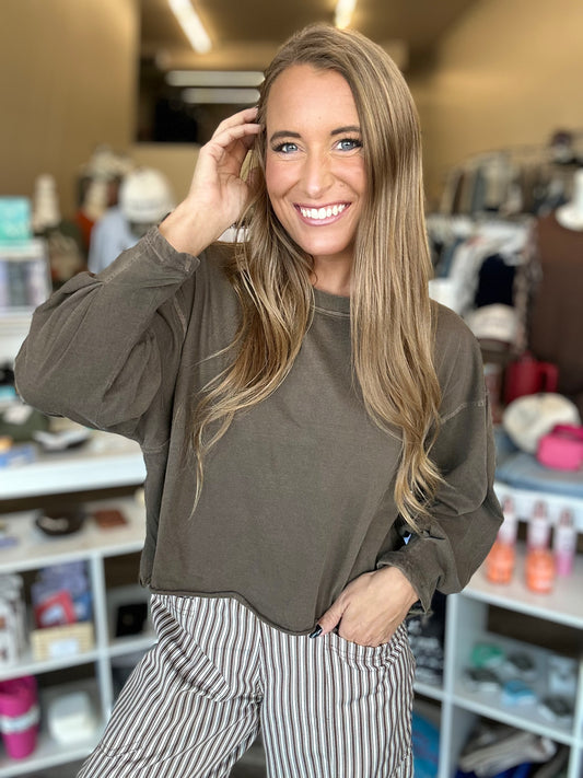 Jules Cropped Flowy Long Sleeve (Brown)