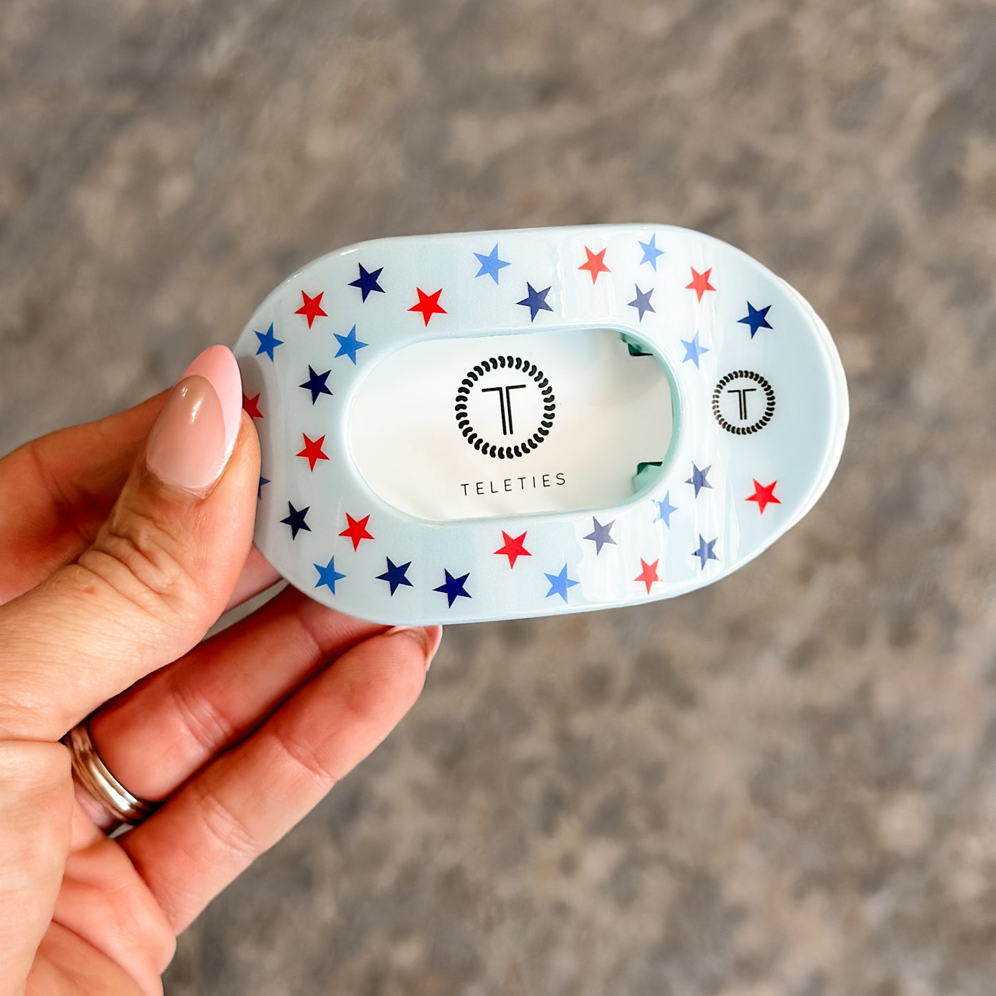 United We Sparkle Round Flat Clip - Medium