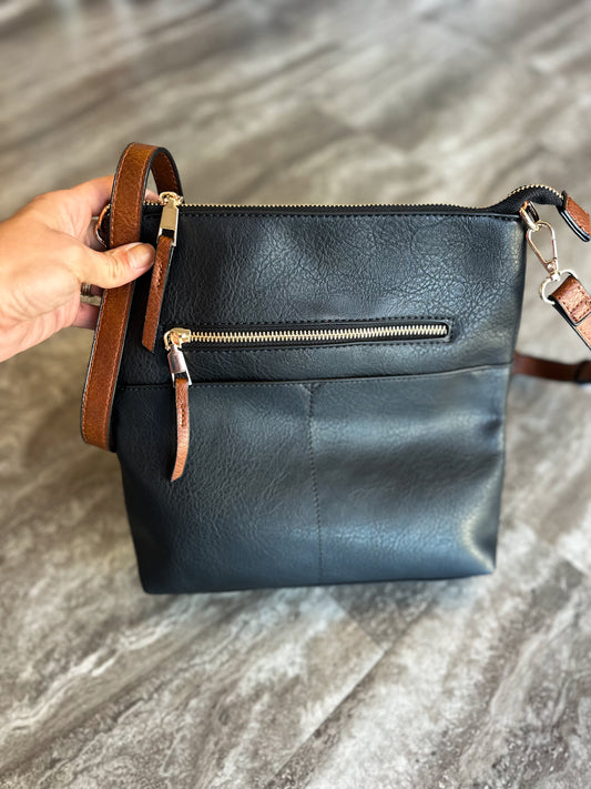 The Elina Zipper Front Crossbody (Black)