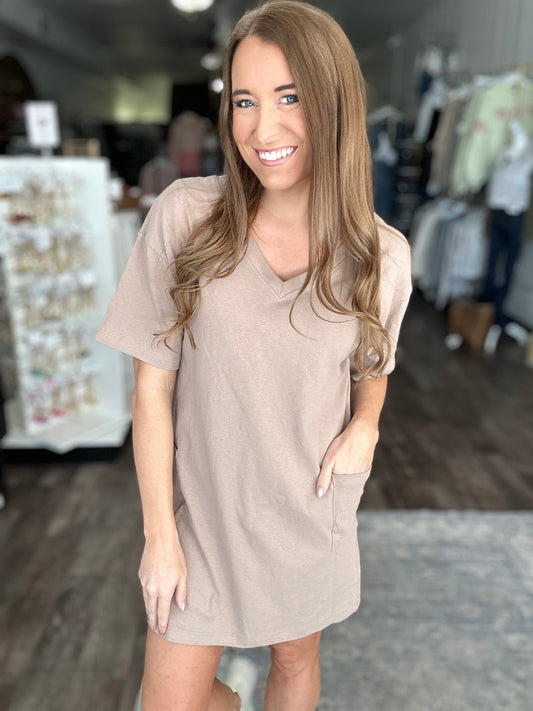 Off The Clock Reversible T-shirt Dress (Mocha)