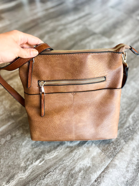 The Elina Zipper Front Crossbody (Coffee)