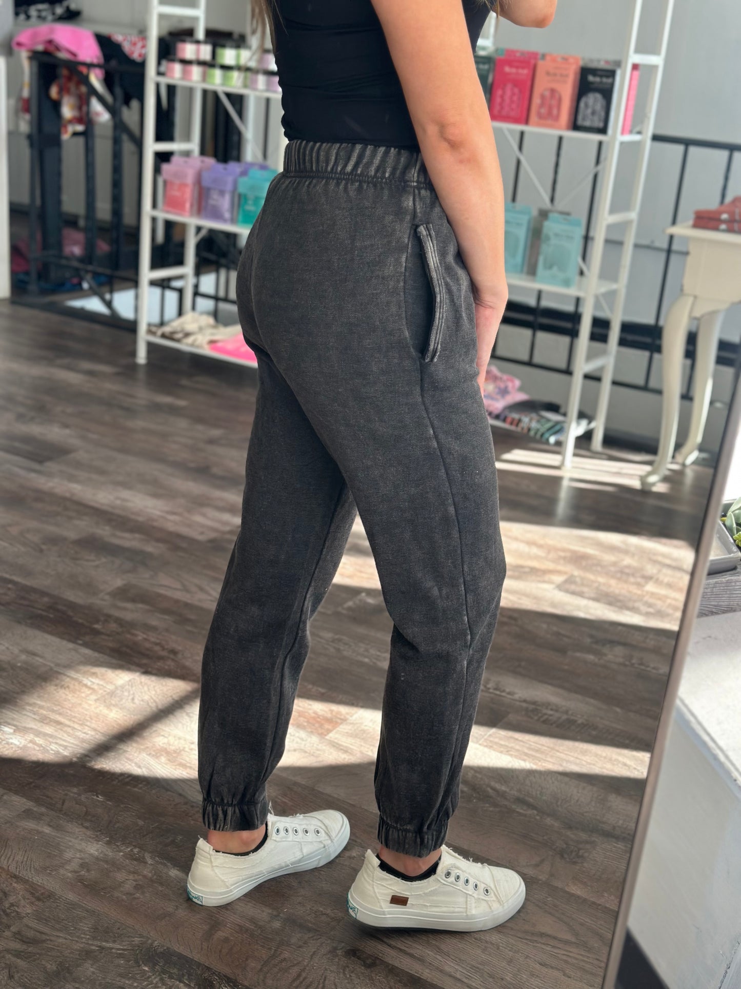 RESTOCK Sandler Joggers - Washed Black