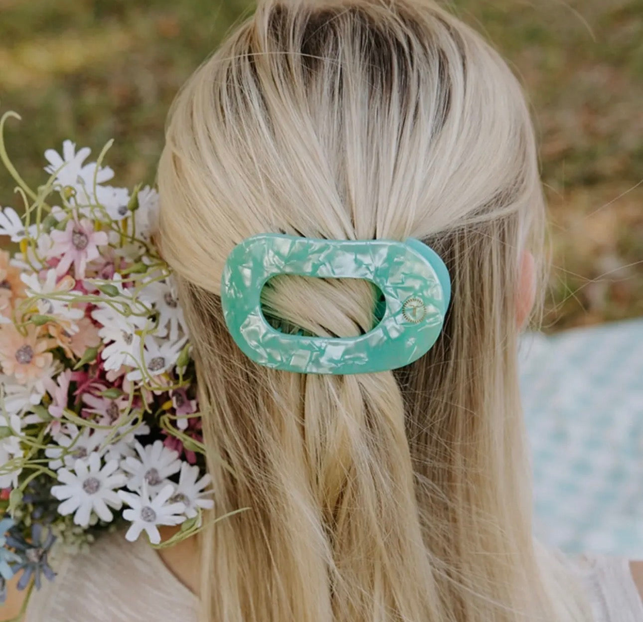 Spring Splash Round Flat Clip - Medium