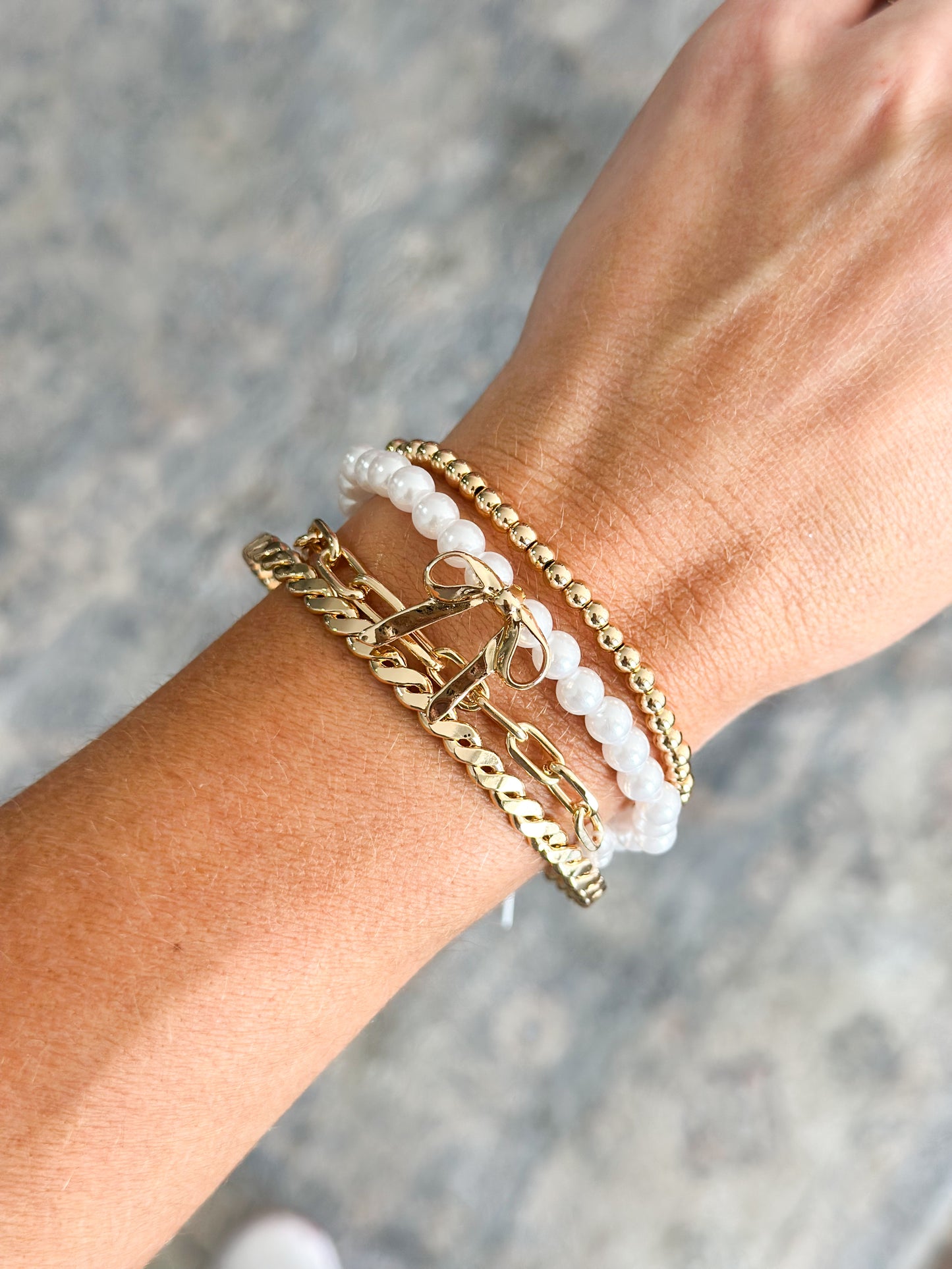 Pearl Rhinestone Bow Stretch Bracelet