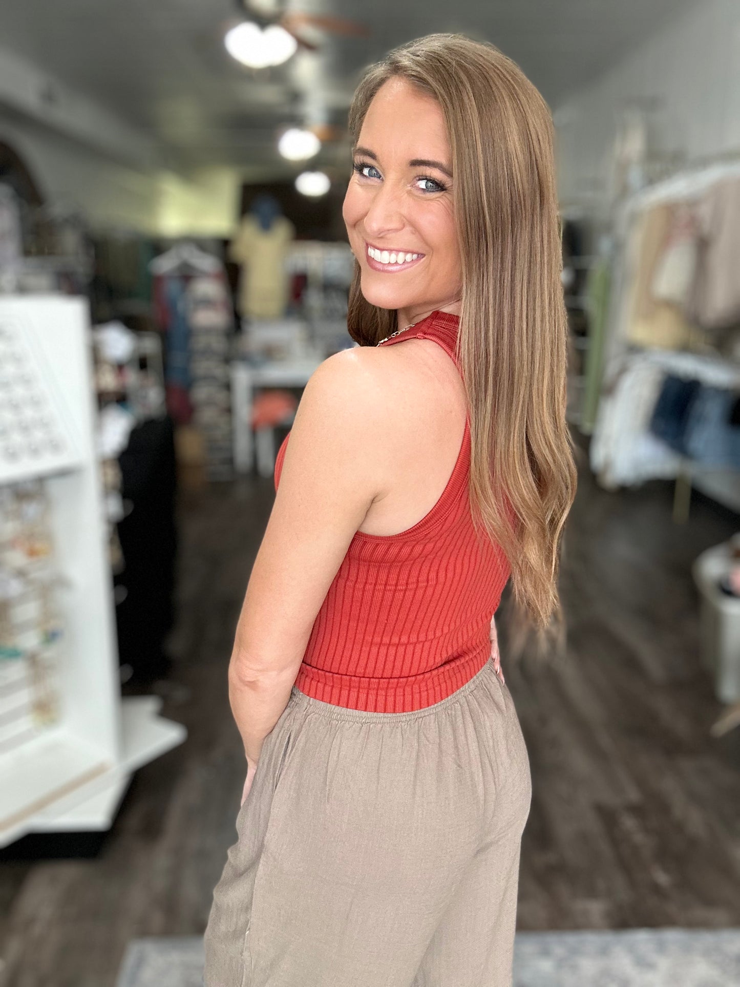 On The Town Ribbed Tank (Rust)