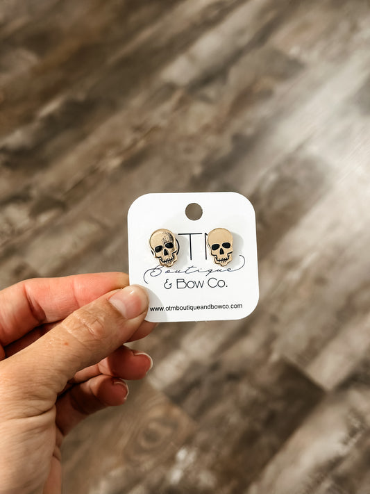 Skull Studs - Gold