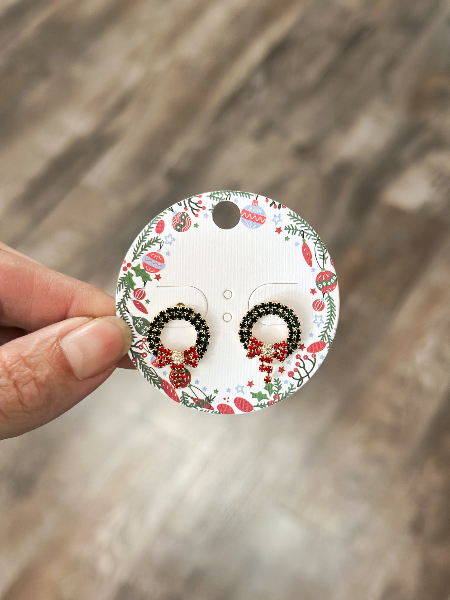 Sparkly Wreath Stud Earrings