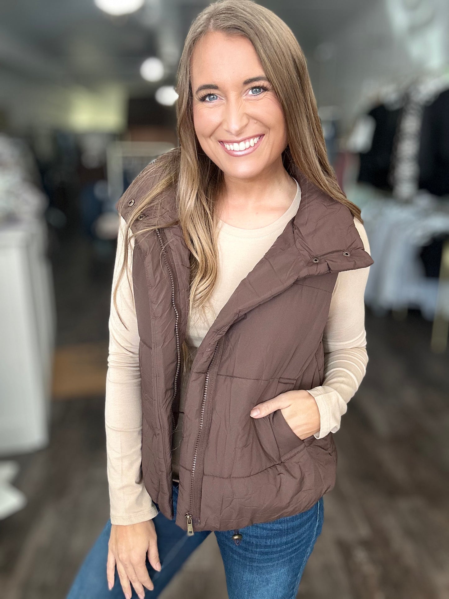 Day Trip Puffer Vest - Brown