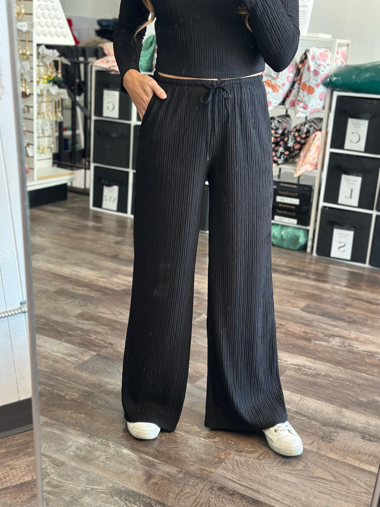 Unapologetic 2 Piece Set (Black)