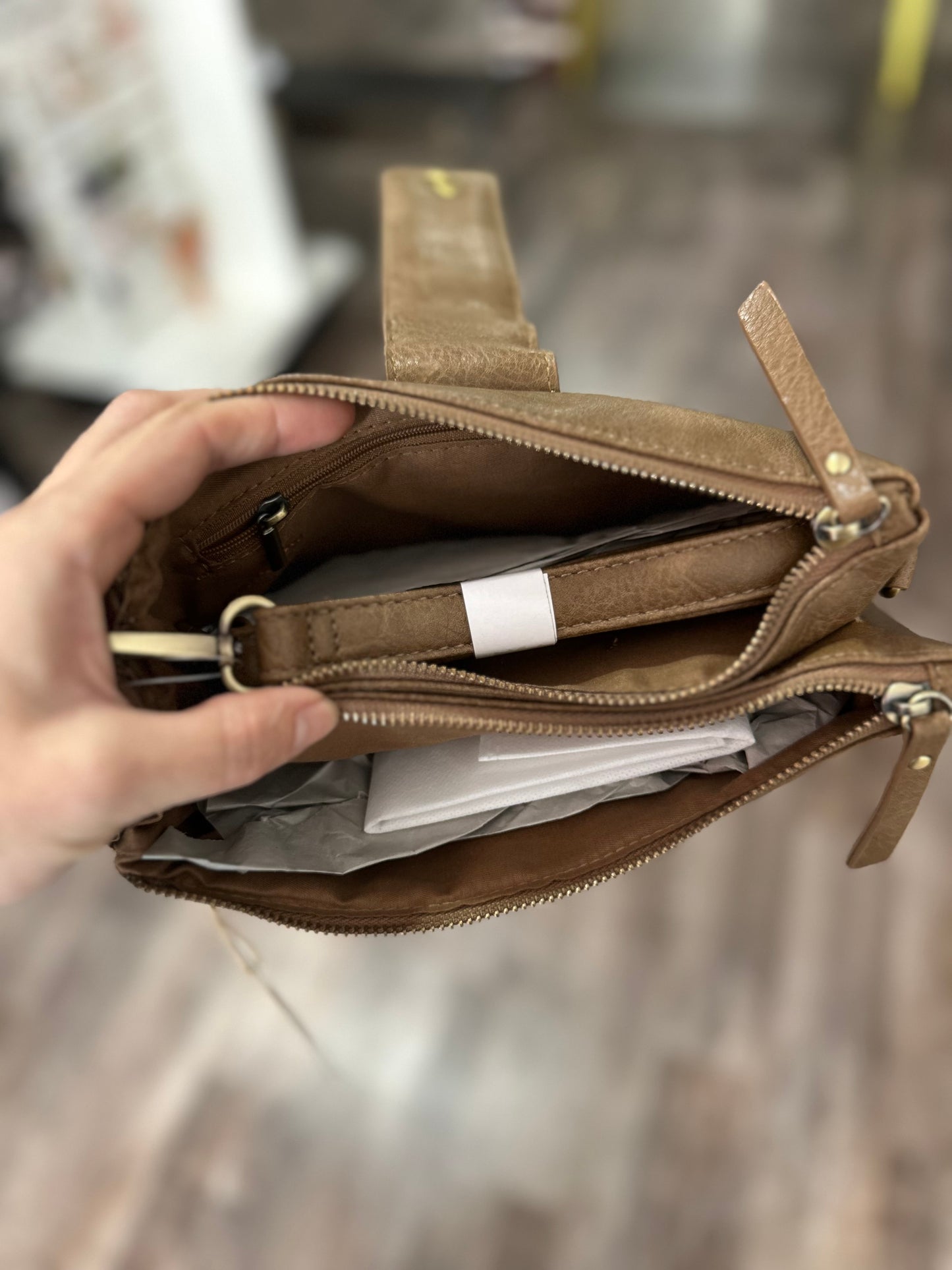 Lisa Crossbody (Stone)