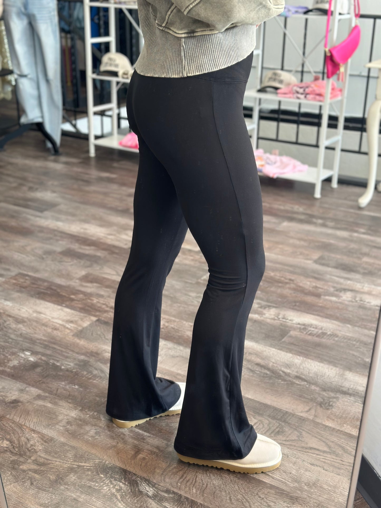 Give Me More Flare Leggings (Black)