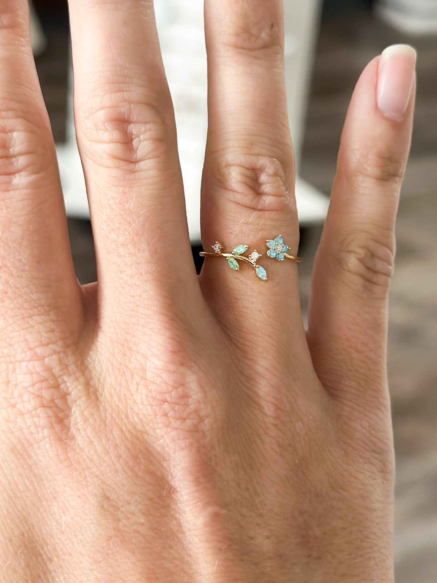 Floral Leaf Ring - Gold