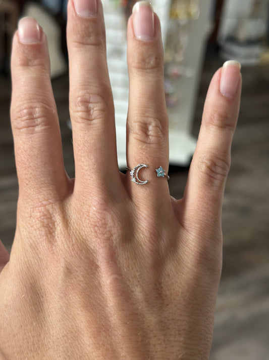 Moon and Star Ring - Silver