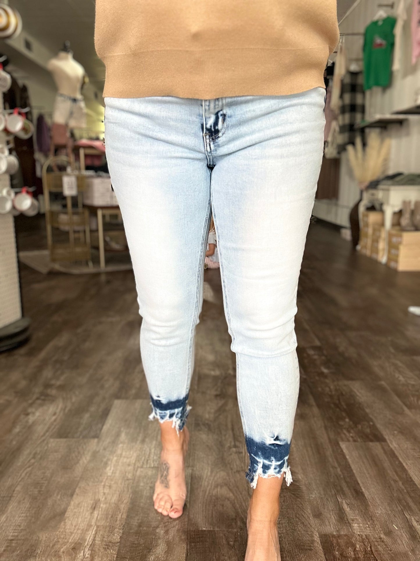 Kennah Mid-Rise Acid Wash Skinnys