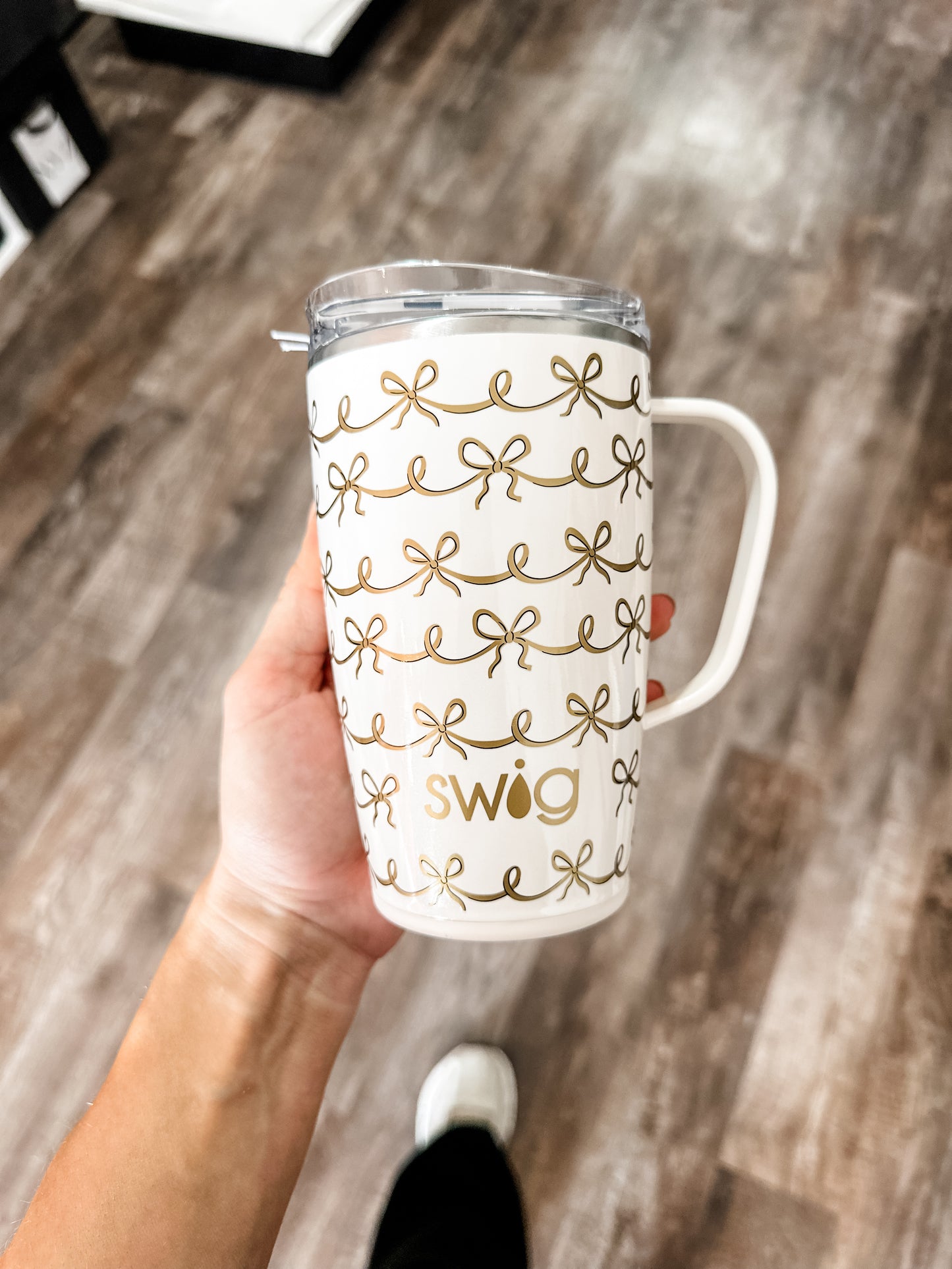 Pretty in Pearl 18oz Swig Life Travel Mug