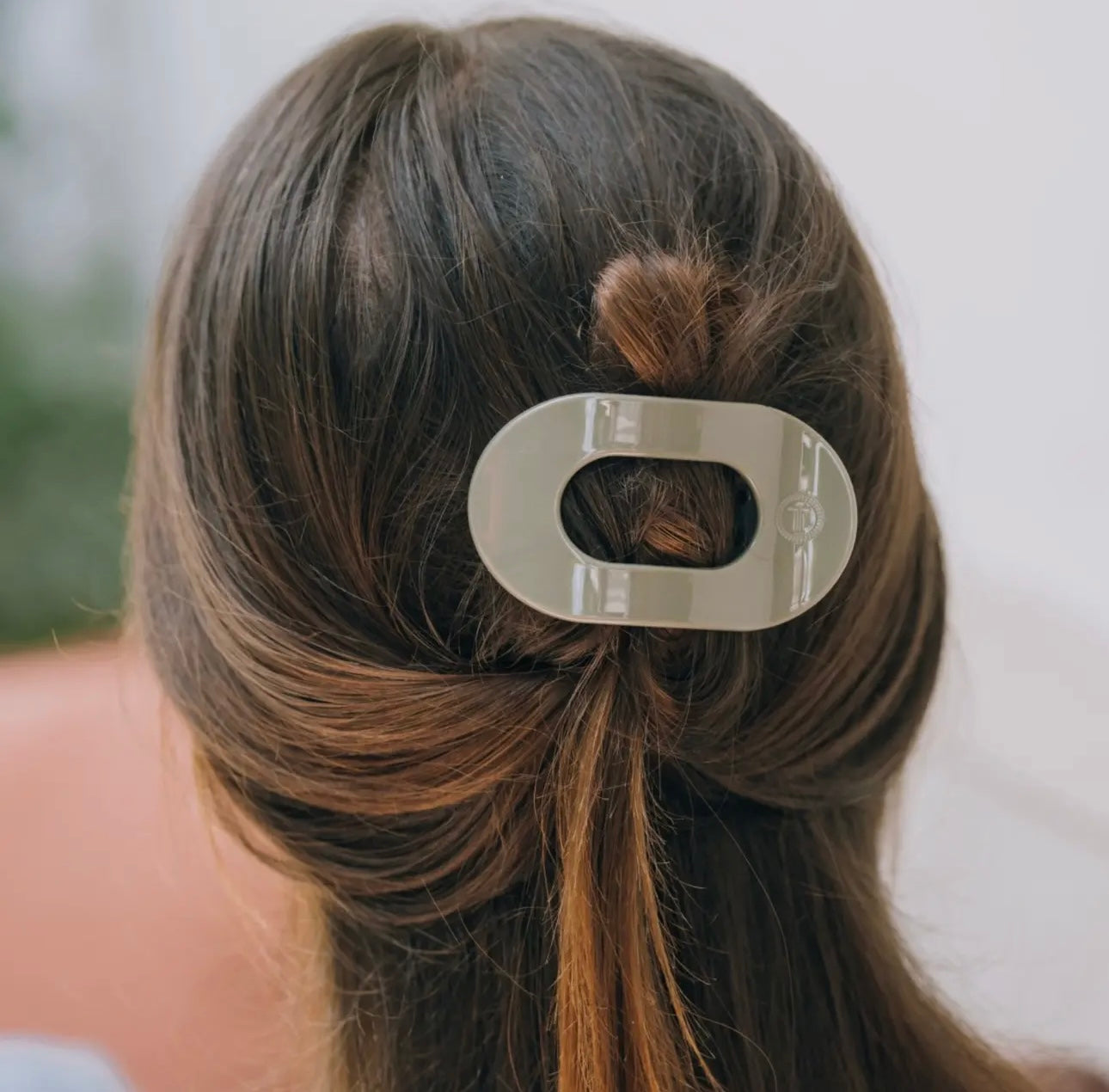 Sage Round Flat Clip - Small