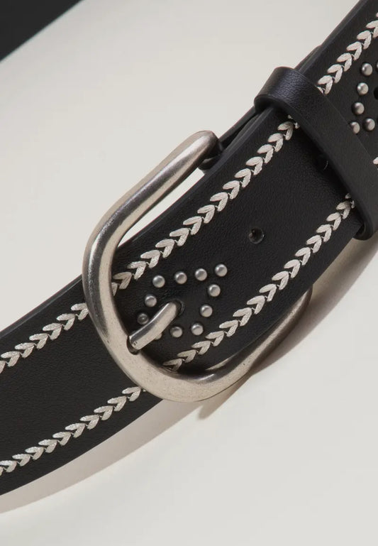 Etched Western Heart Pattern Belt - Black