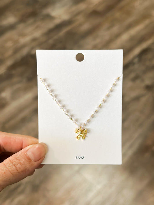 Pearl/Bow Necklace (Gold)