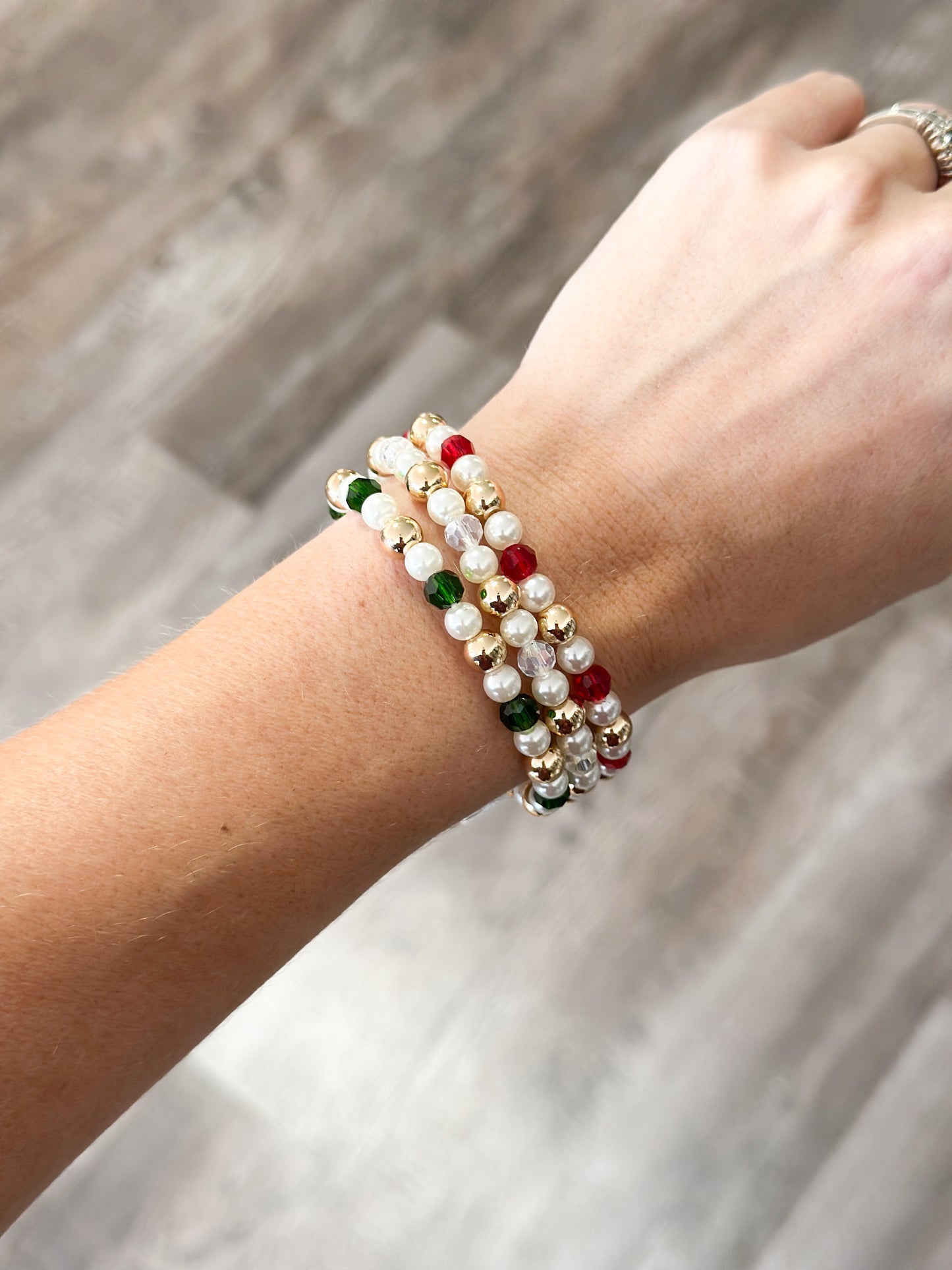 Holiday Beaded Stacked Bracelet (Gold)