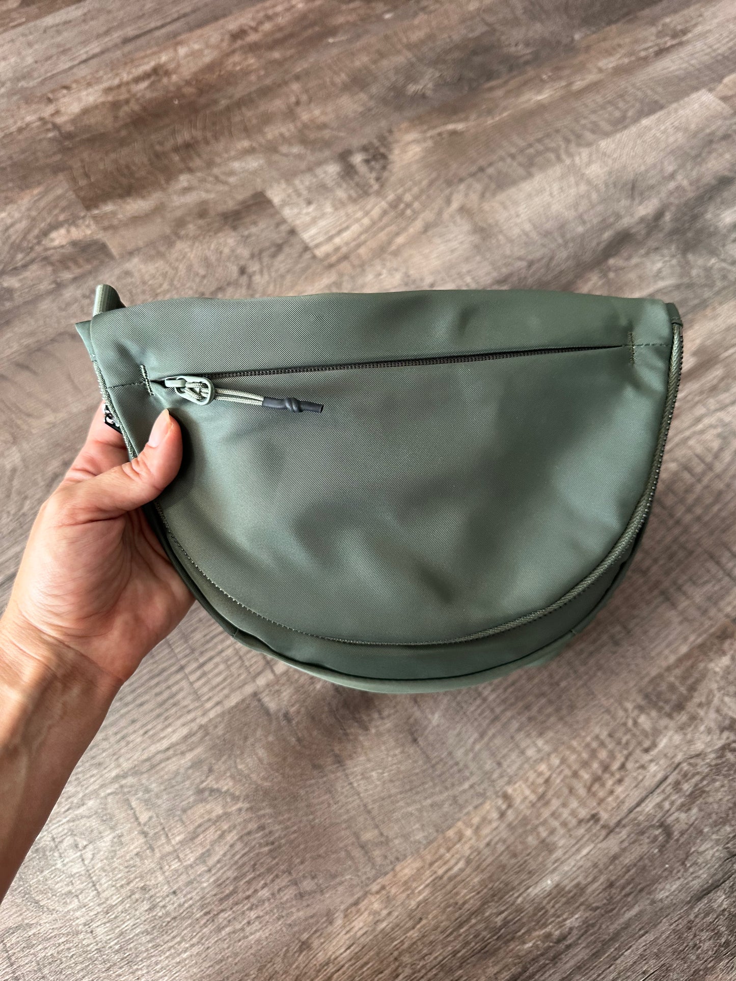 For The Hustle Sling Bag - Olive